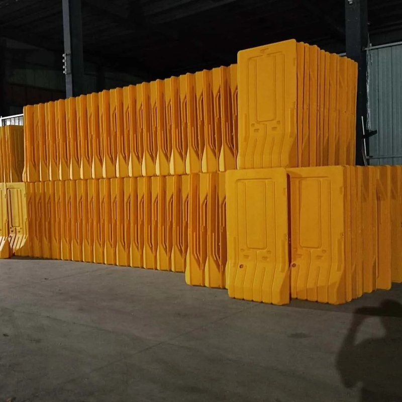1 Die Head Accumulator Blow Moulding Machine  For Plastic Traffic Railing